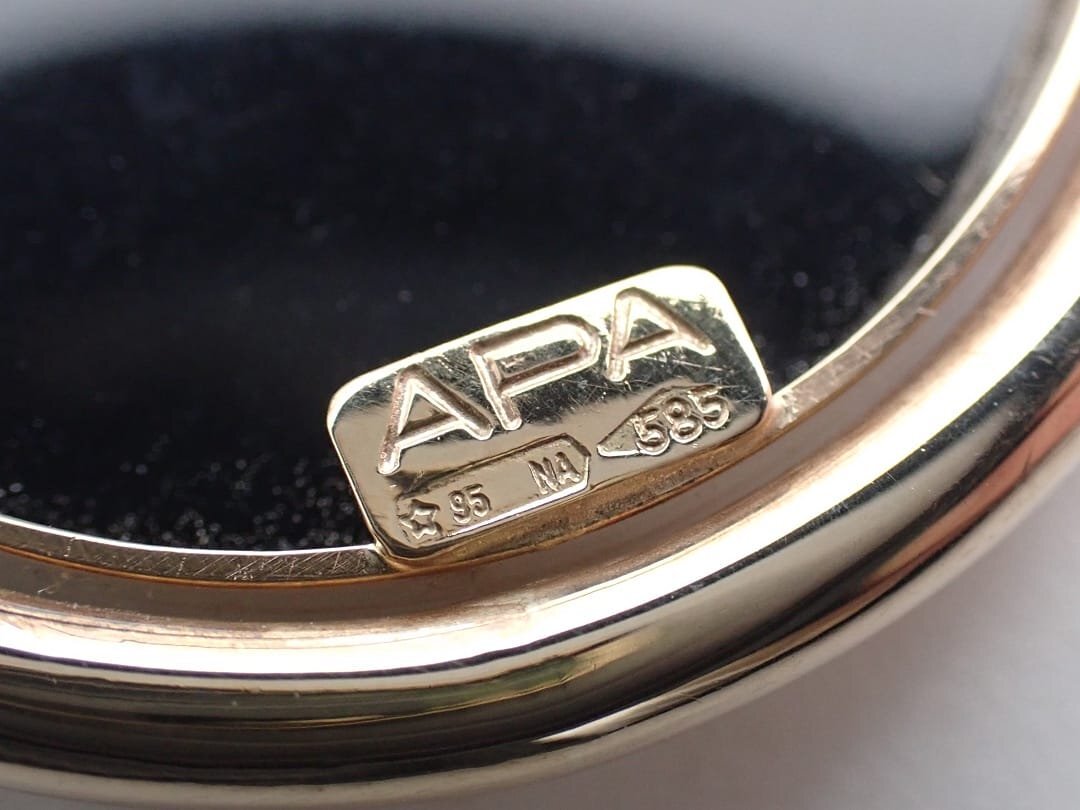 APA 585 K14 イエローゴールド メノウカメオ ブローチ兼 APA 585 K14 イエローゴールド メノウカメオ ブローチ兼