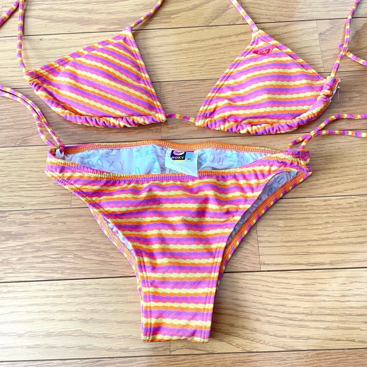 数回着用のみ 美品 ロキシー ROXY ビキニ 上下セット 水着 数回着用のみ 美品 ロキシー ROXY ビキニ 上下セット 水着