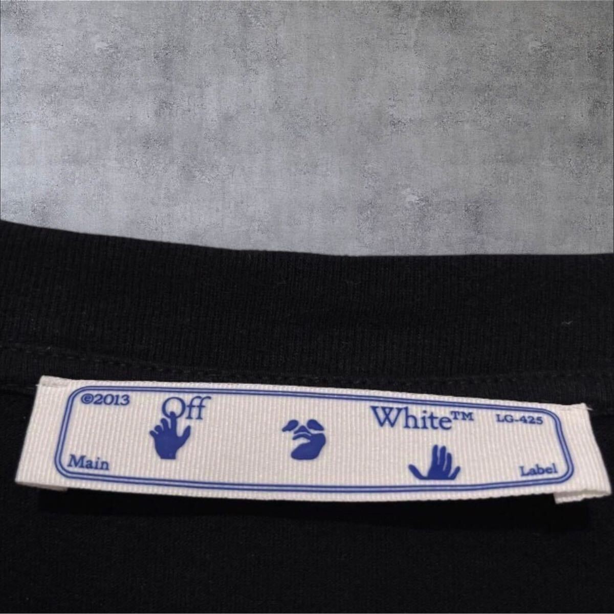 入手困難】off-White オフホワイト クロスアローロゴ ビッグロゴ 入手困難】off-White オフホワイト クロスアローロゴ ビッグロゴ