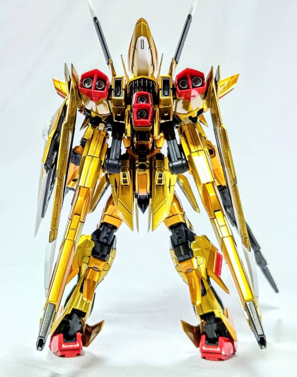 RG 1/144 アカツキガンダム(オオワシ装備) 塗装完成品 ガンプラ RG 1/144 アカツキガンダム(オオワシ装備) 塗装完成品 ガンプラ