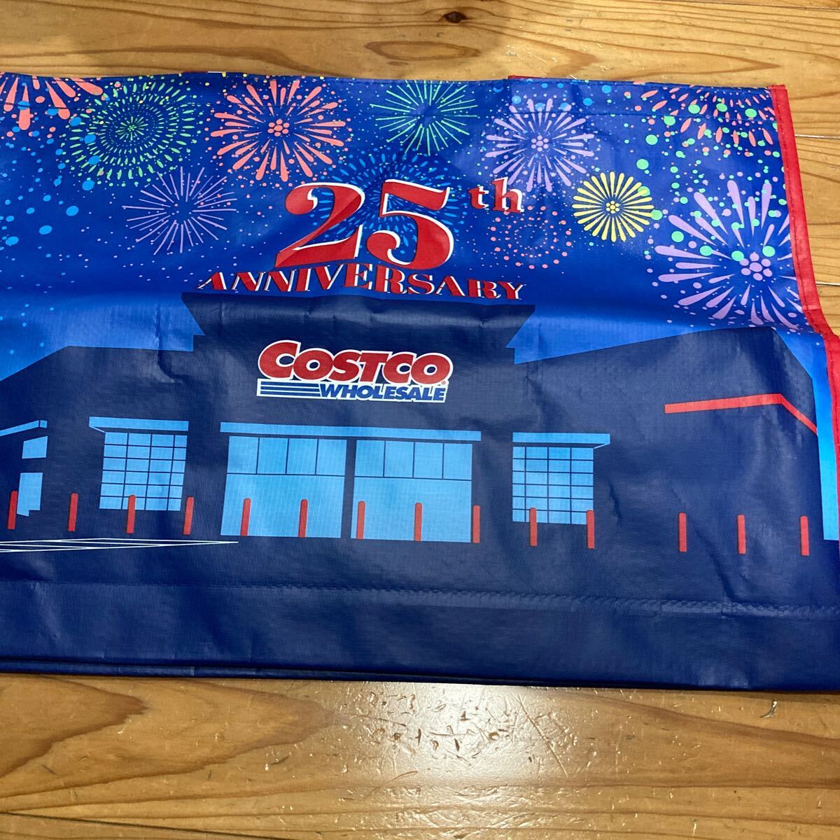 新品未使用即決送料無料?コストコショッピングバッグ　エコバッグ　25周年記念 Lサイズ 丈夫軽量　縦37×52×29㎝內(nèi)部ボトルホルダー付き