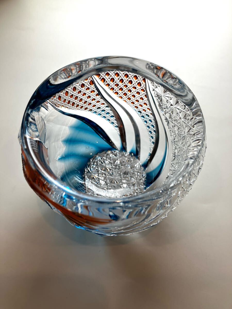 江戸切子 但野英芳 作『金魚』ぐい呑 伝統工芸 ガラス工芸 宙 江戸切子 但野英芳 作『金魚』ぐい呑 伝統工芸 ガラス工芸 宙