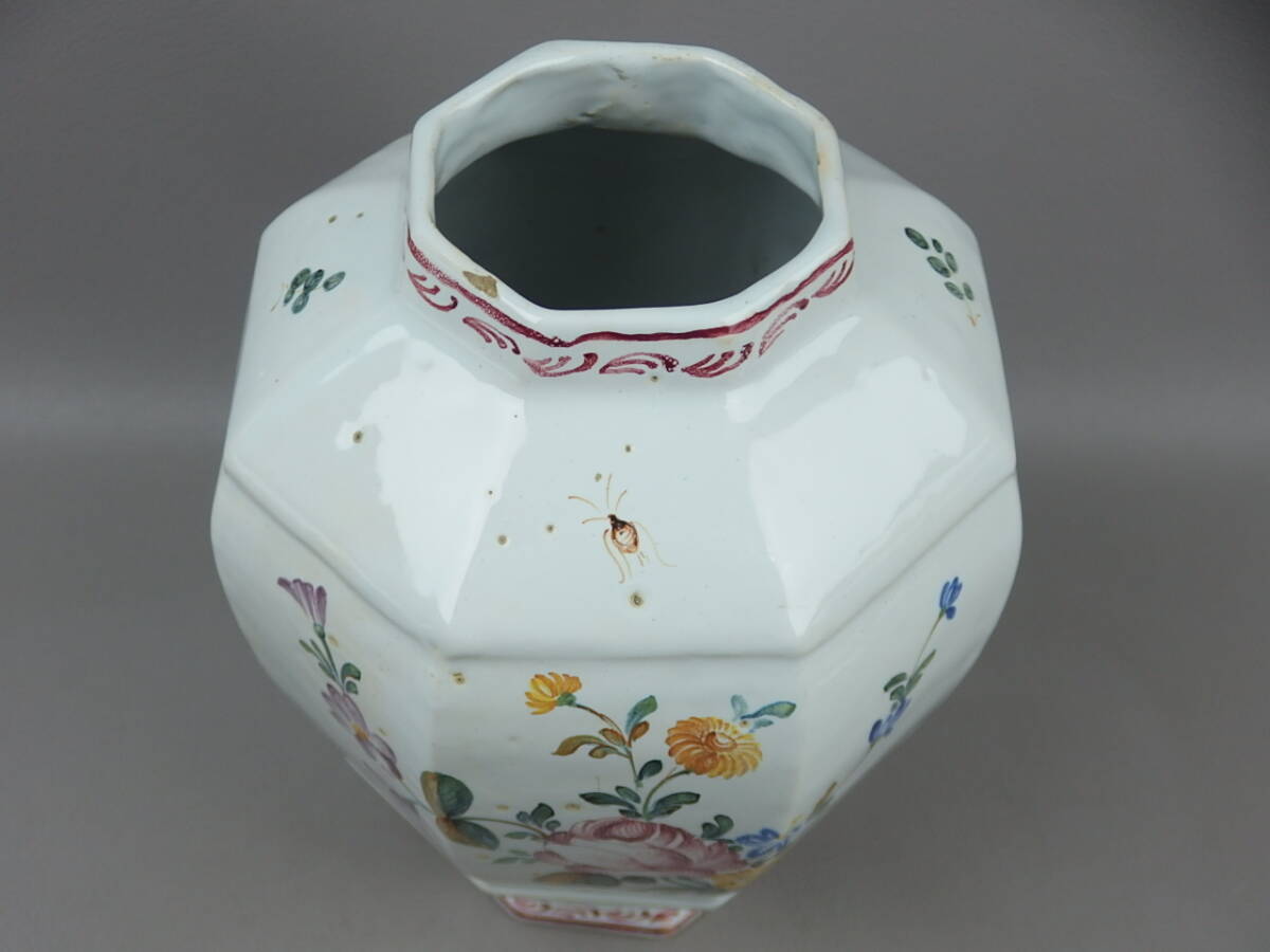 骨董・茶道具】☆古い 阿蘭陀焼?イタリア?色絵花文面取壷 骨董・茶道具】☆古い 阿蘭陀焼?イタリア?色絵花文面取壷