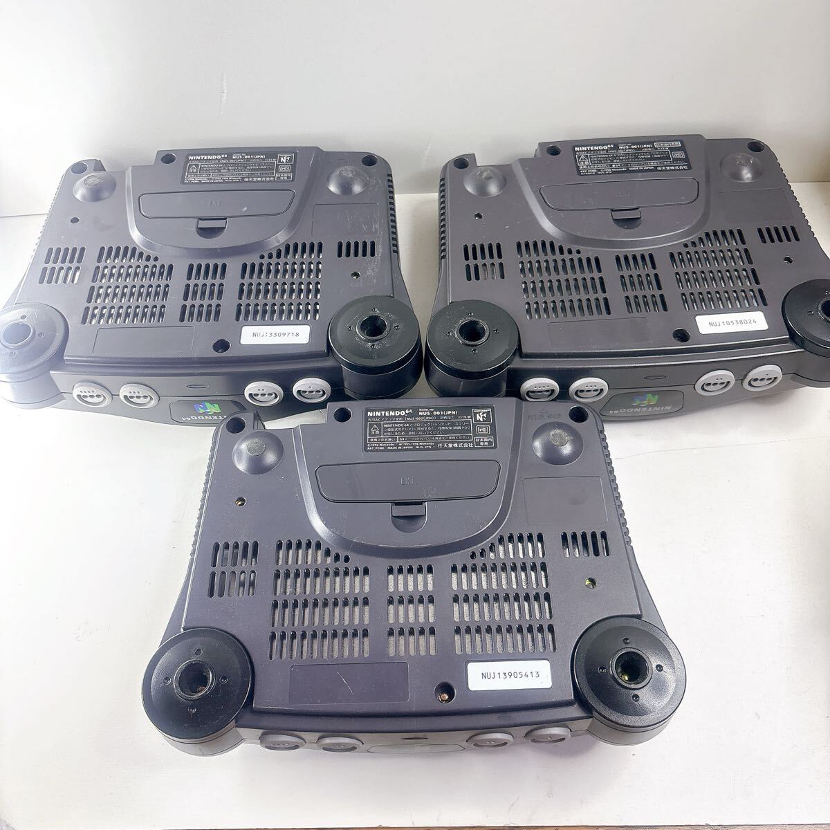 1円~】 NINTENDO 64 本体 3台 NUS-001 JUMPER PAK 1円~】 NINTENDO 64 本体 3台 NUS-001 JUMPER PAK