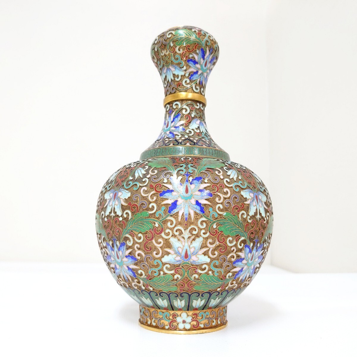 時代物 唐物 七宝焼 陽刻 宝相華 唐草文 変わり 瓢形 瓶 花瓶 花 時代物 唐物 七宝焼 陽刻 宝相華 唐草文 変わり 瓢形 瓶 花瓶 花