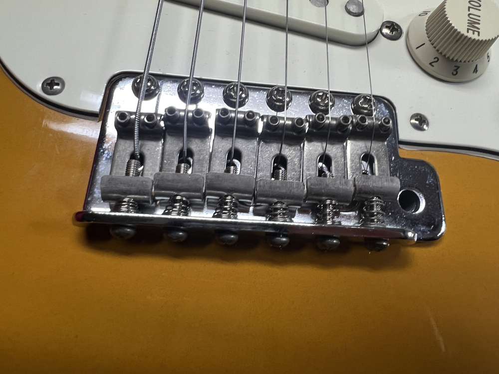 1円スタート!美品】Fender Japan Oシリアル ストラトキャスター 1円スタート!美品】Fender Japan Oシリアル ストラトキャスター