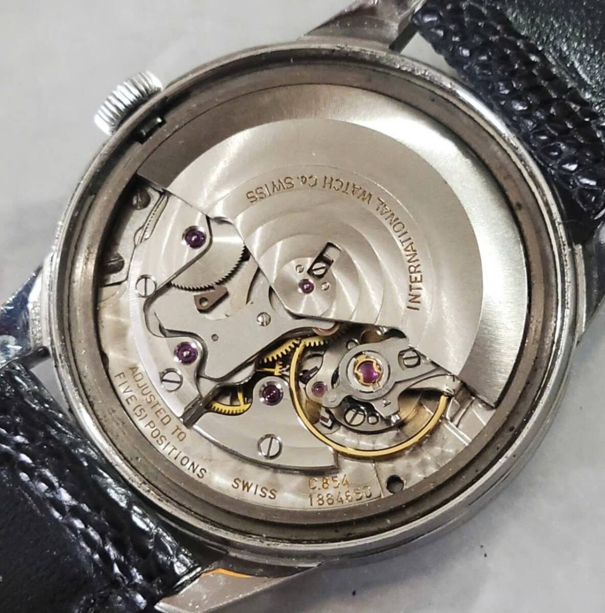 IWC、Cal.854 /自動巻き時計、オーバーホール済み /良好な動作 IWC、Cal.854 /自動巻き時計、オーバーホール済み /良好な動作