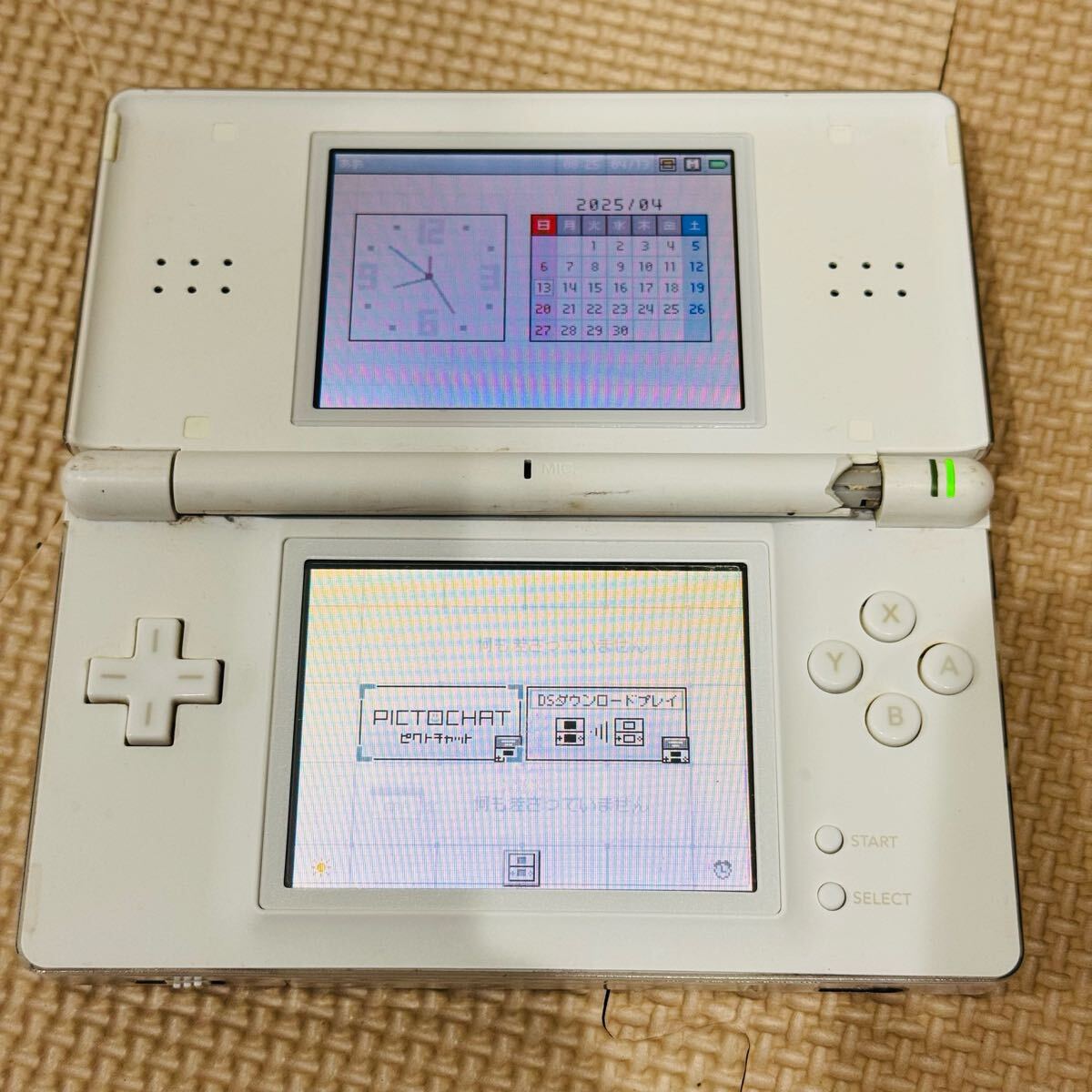 任天堂 ニンテンドー DS Lite 3台まとめ売り シルバー2台 任天堂 ニンテンドー DS Lite 3台まとめ売り シルバー2台