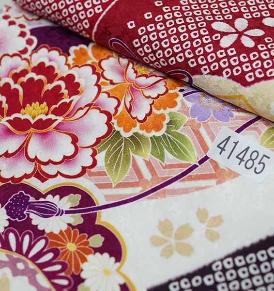  кимоно с длинными рукавами натуральный шелк кимоно одиночный товар совершенно новый 100 цветок .. золотой вышивка красный земля день совершеннолетия обручальный подарок свадьба новый товар ( АО ) дешево рисовое поле магазин NO41485