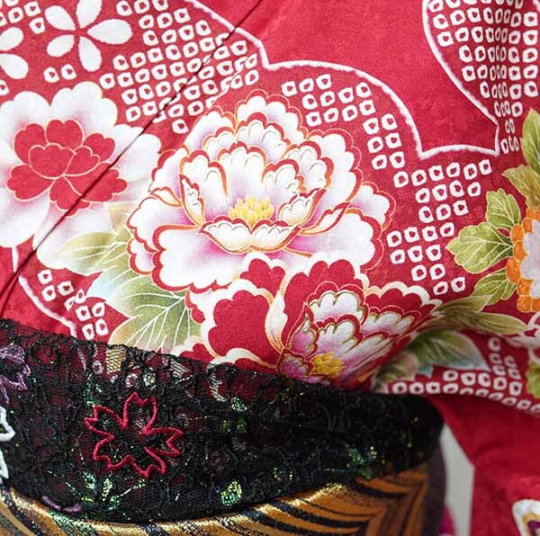  кимоно с длинными рукавами натуральный шелк кимоно одиночный товар совершенно новый 100 цветок .. золотой вышивка красный земля день совершеннолетия обручальный подарок свадьба новый товар ( АО ) дешево рисовое поле магазин NO41485