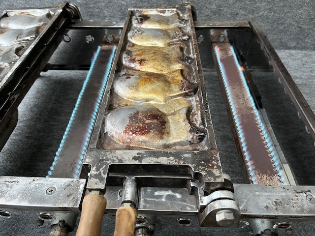 送料込>たい焼き 鯛焼き 2連 10匹 プロパン LPガス 鯛焼き機 送料込>たい焼き 鯛焼き 2連 10匹 プロパン LPガス 鯛焼き機