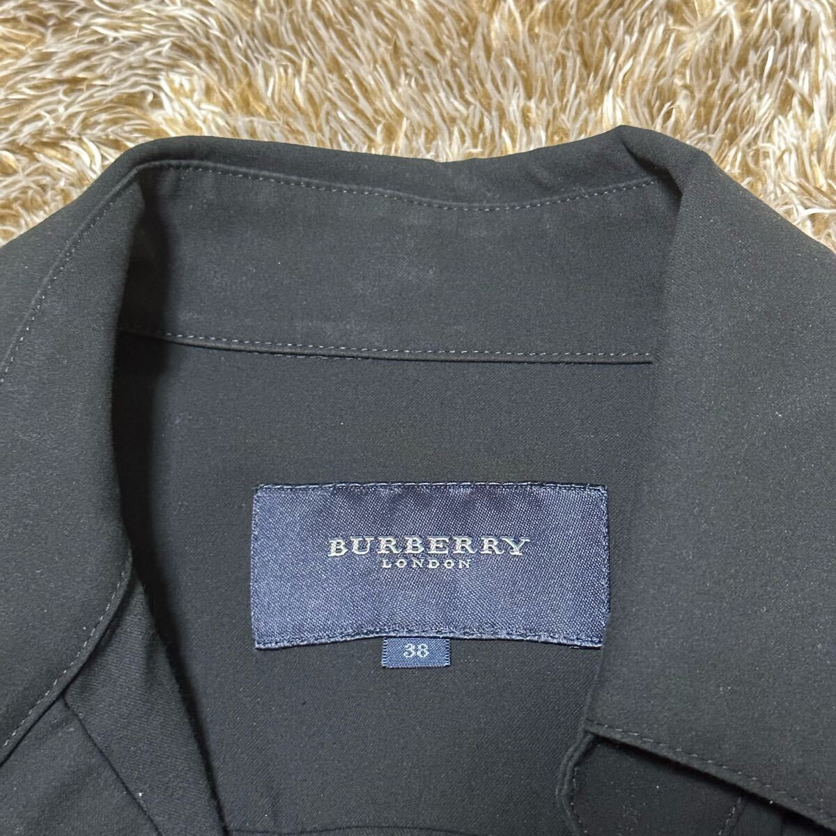 38 BURBERRY London シャツジャケット 黒 ベルト ジャケット 38 BURBERRY London シャツジャケット 黒 ベルト ジャケット