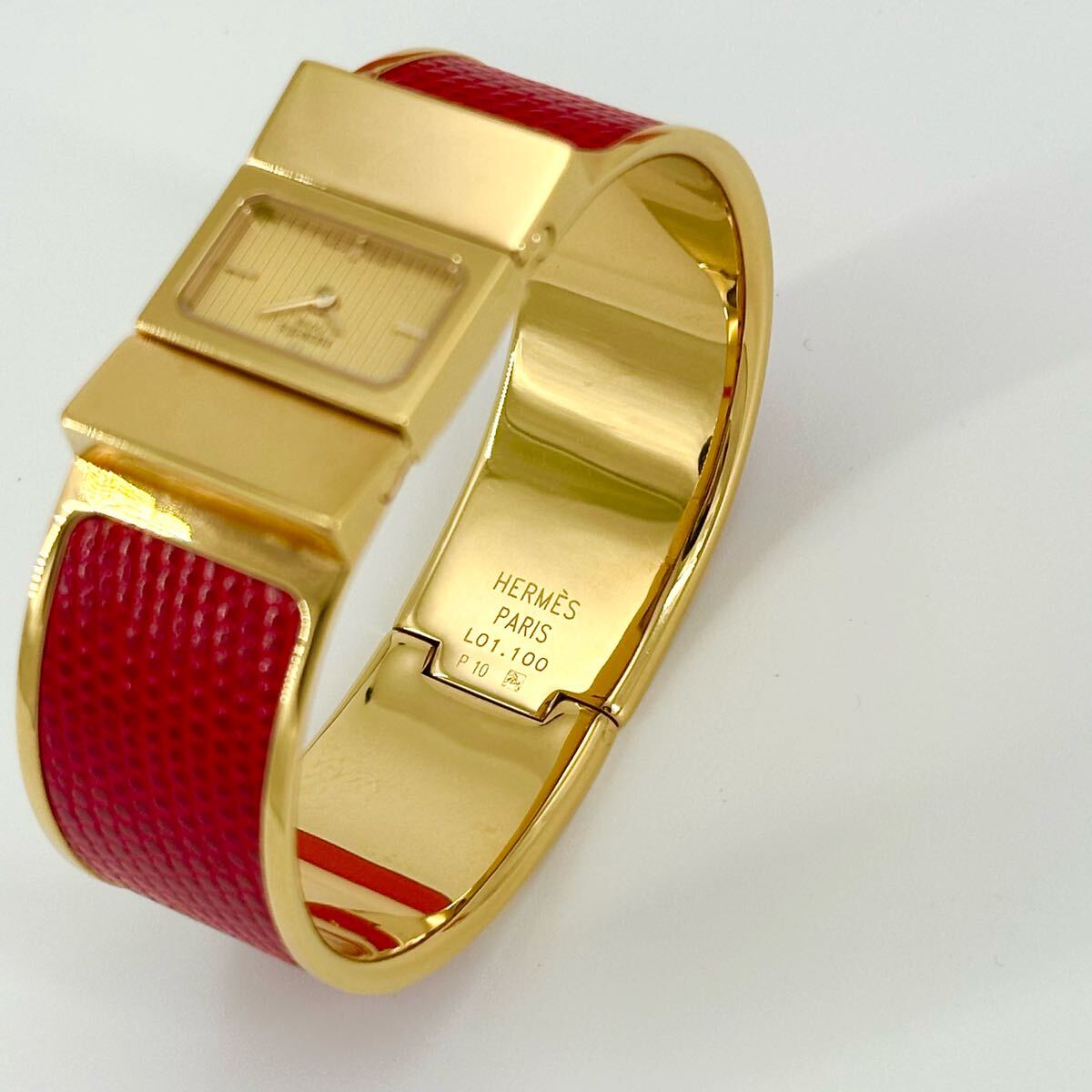 HERMES エルメス ロケ L01 201 バングルウォッチ 腕時計 HERMES エルメス ロケ L01 201 バングルウォッチ 腕時計