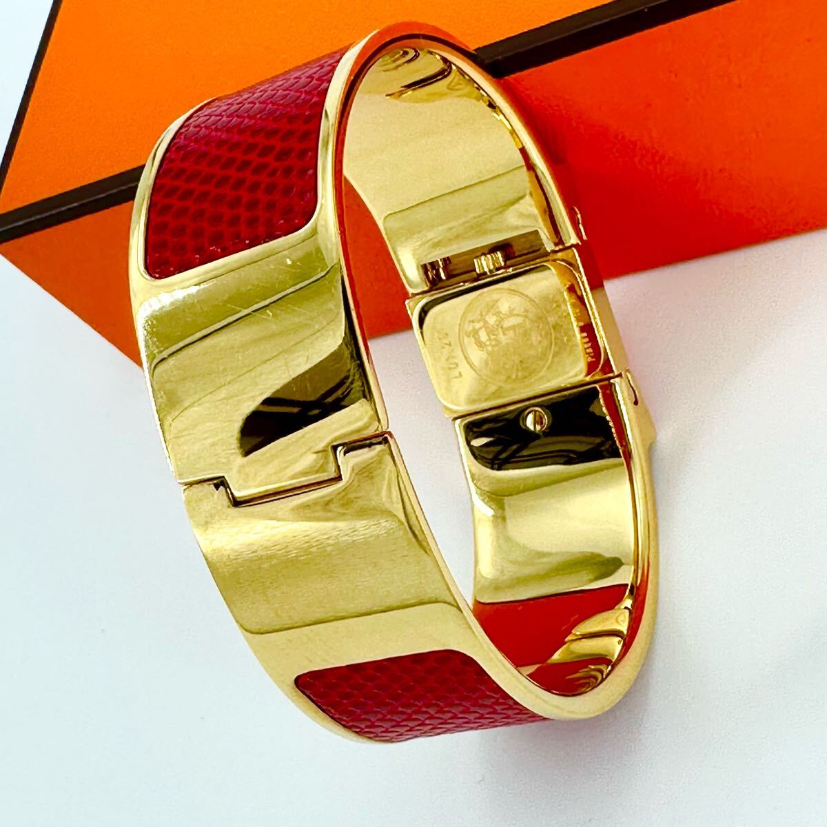 HERMES エルメス ロケ L01 201 バングルウォッチ 腕時計 HERMES エルメス ロケ L01 201 バングルウォッチ 腕時計
