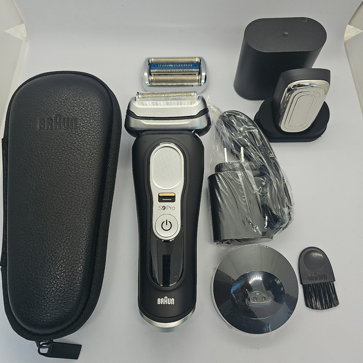 BRAUN ブラウン シェーバー シリーズ9Pro 充電式 美顔器ヘッド BRAUN ブラウン シェーバー シリーズ9Pro 充電式 美顔器ヘッド