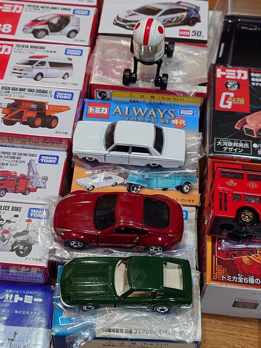 ◇トミカ30台セット(トミカ以外2台含)◇絶版/初回/赤箱/40 ◇トミカ30台セット(トミカ以外2台含)◇絶版/初回/赤箱/40
