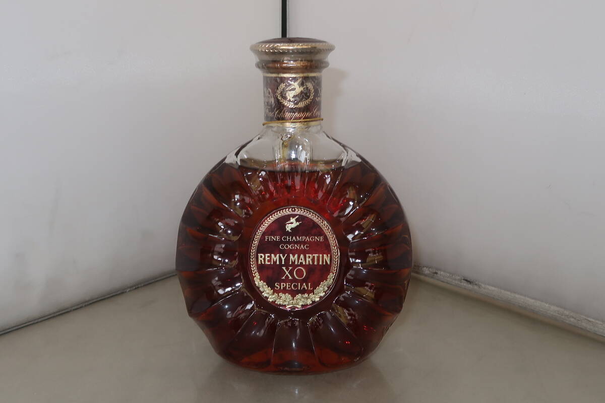 1円~古酒 未開栓 REMY MARTIN(レミーマルタン)XO スペシャル 1円~古酒 未開栓 REMY MARTIN(レミーマルタン)XO スペシャル