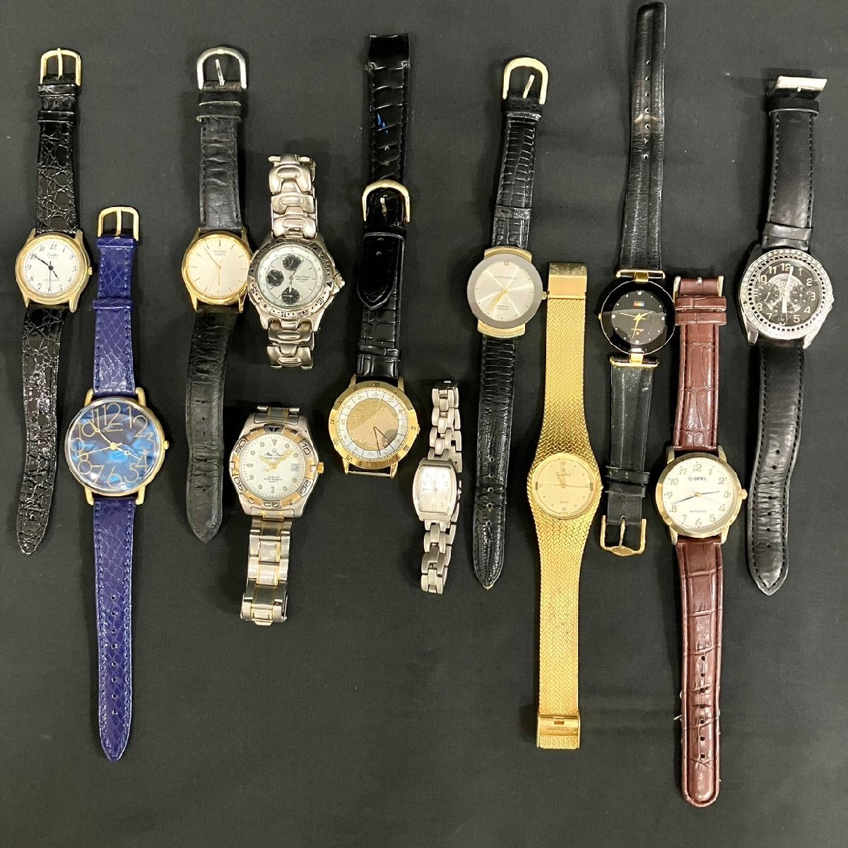 動作未確認 12点 おまとめブランド腕時計 GUESS ゲスなど 動作未確認 12点 おまとめブランド腕時計 GUESS ゲスなど
