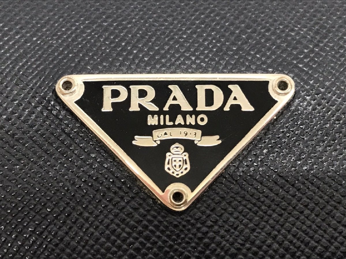 ◇◇PRADA プラダ サフィアーノ レザー 三つ折り財布 ブラック系 ◇◇PRADA プラダ サフィアーノ レザー 三つ折り財布 ブラック系