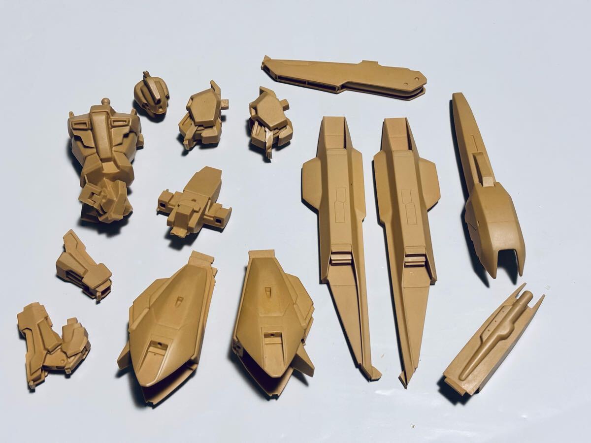 ボークス 1/100 機動戦士Zガンダム MSZ-006 Zガンダム 2001 C3 ボークス 1/100 機動戦士Zガンダム MSZ-006 Zガンダム 2001 C3