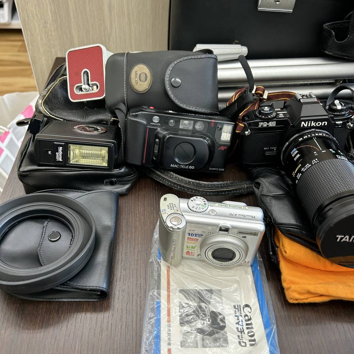 K3471】Canon FTbカメラ レンズ2本 収納ケース付属品多数 Nikon K3471】Canon FTbカメラ レンズ2本 収納ケース付属品多数 Nikon