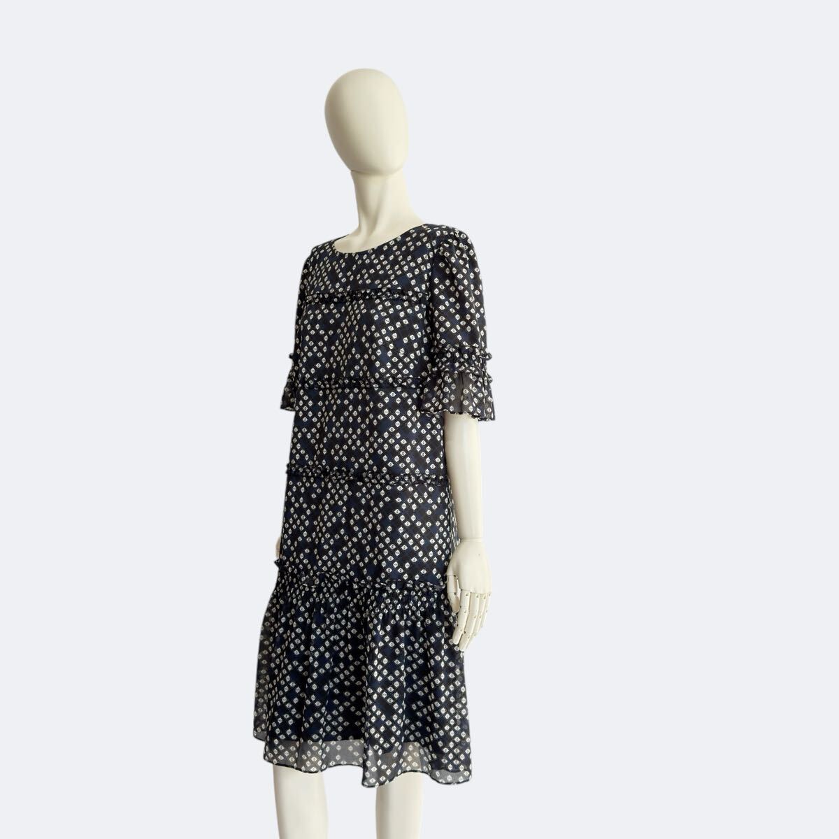 TO BE CHIC トゥービーシック ワンピース ネイビー 半袖 大きい TO BE CHIC トゥービーシック ワンピース ネイビー 半袖 大きい