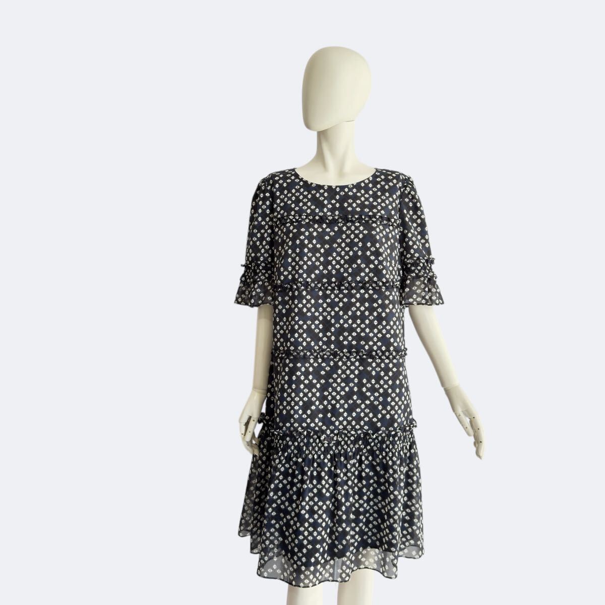 TO BE CHIC トゥービーシック ワンピース ネイビー 半袖 大きい TO BE CHIC トゥービーシック ワンピース ネイビー 半袖 大きい