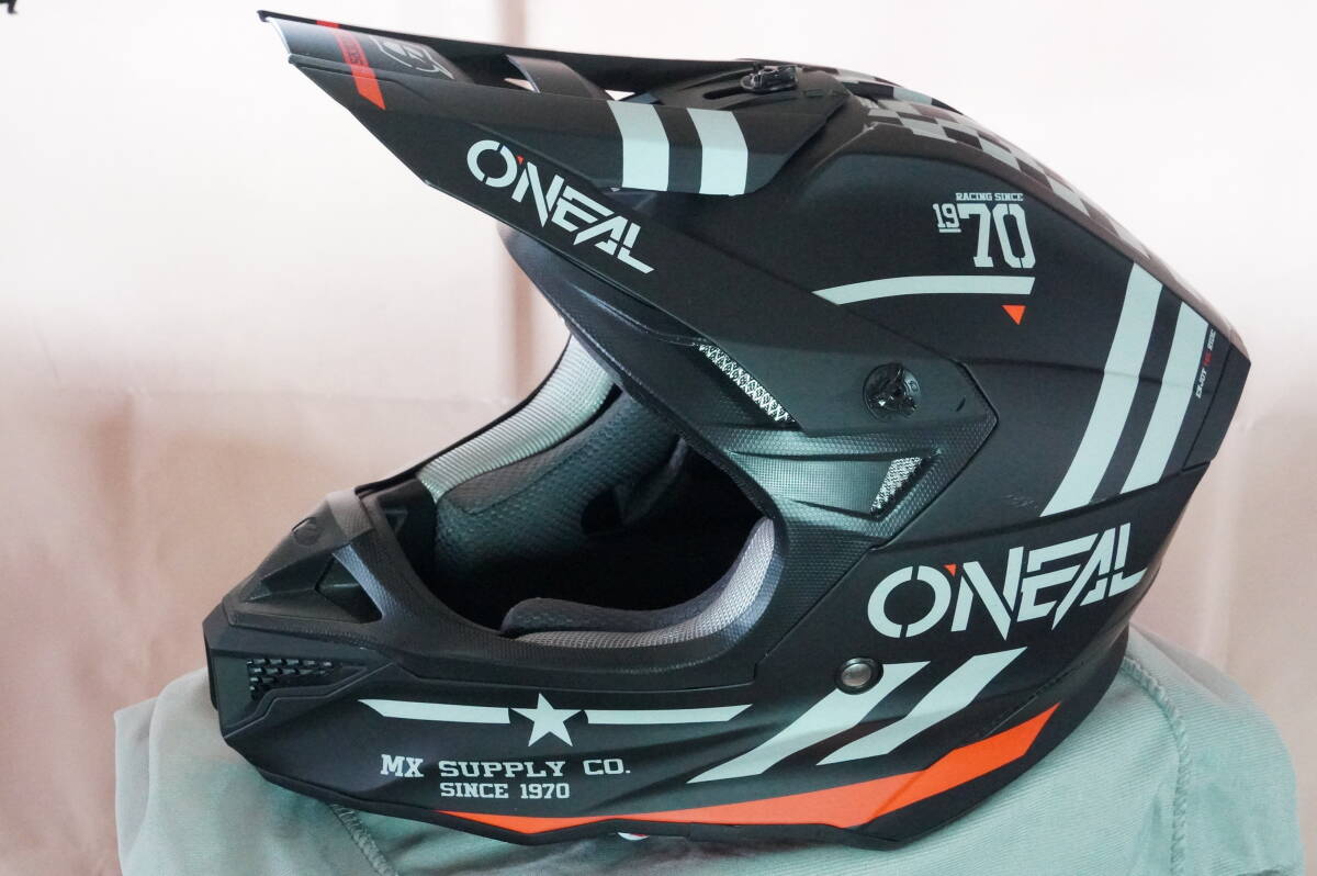 オニール　オフロードヘルメット　5 SRS Squadron Helmet Black/Gray Mサイズ