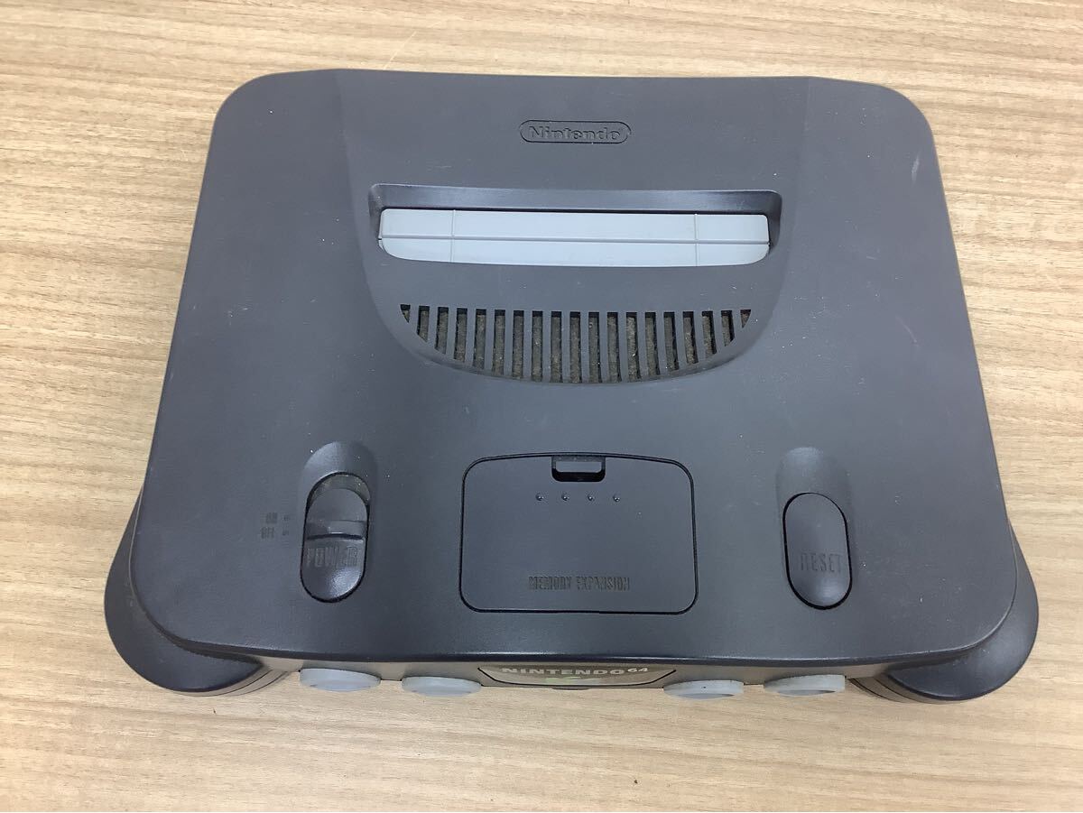 ◯代RZ074-A5T80【埼玉発】Nintendo64 本体+ソフト3本まとめ売り ◯代RZ074-A5T80【埼玉発】Nintendo64 本体+ソフト3本まとめ売り