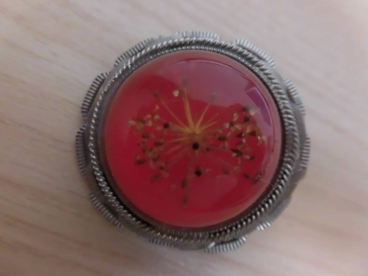 中古品★昭和レトロ　ヴィンテージ　アンティーク★水中花　花　ブローチ　ネックレストップ★1個_画像2
