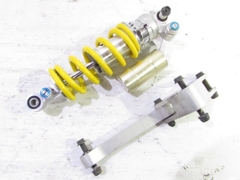 YZF-R1 5JJ RN041 美品!! 純正 リアサスペンション リンク付 YZF-R1 5JJ RN041 美品!! 純正 リアサスペンション リンク付