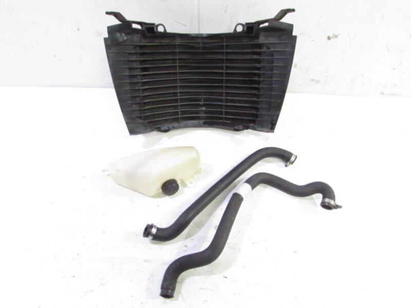 ZXR250 ZX250A 希少!! クーリングファン付 純正 ラウンド ZXR250 ZX250A 希少!! クーリングファン付 純正 ラウンド