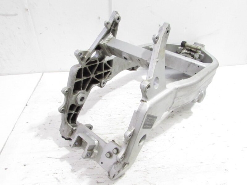 ZXR250 ZX250A 希少!! 登録書類付 初期型 純正 フレーム 正規打 ZXR250 ZX250A 希少!! 登録書類付 初期型 純正 フレーム 正規打