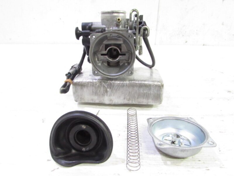 Dトラッカー LX2500E 大人気!! 実動車外し 純正 キャブレター Dトラッカー LX2500E 大人気!! 実動車外し 純正 キャブレター