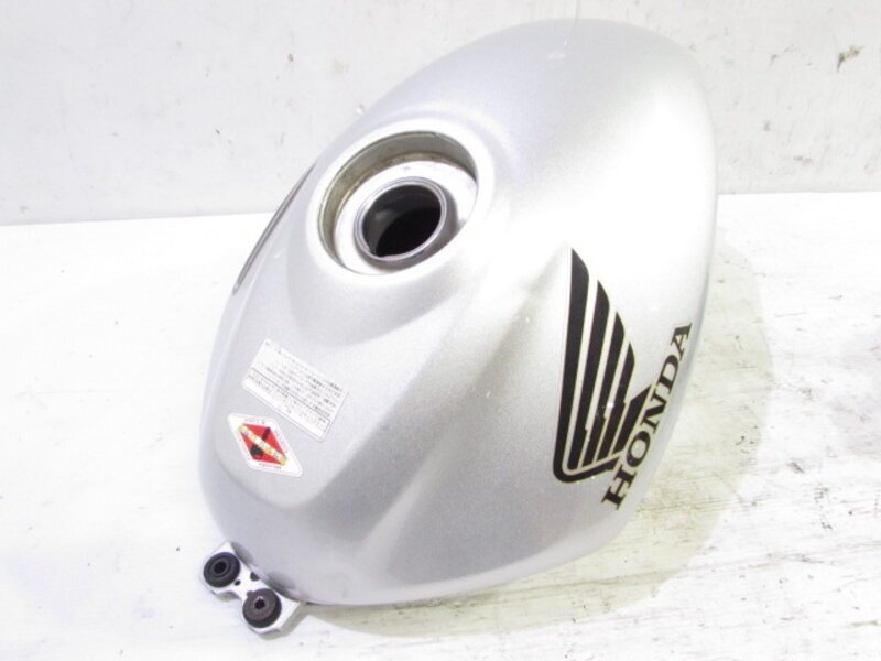 VTR250 MC33 中錆無し 純正 ガソリンタンク 艶有 検※ スパーダ VTR250 MC33 中錆無し 純正 ガソリンタンク 艶有 検※ スパーダ