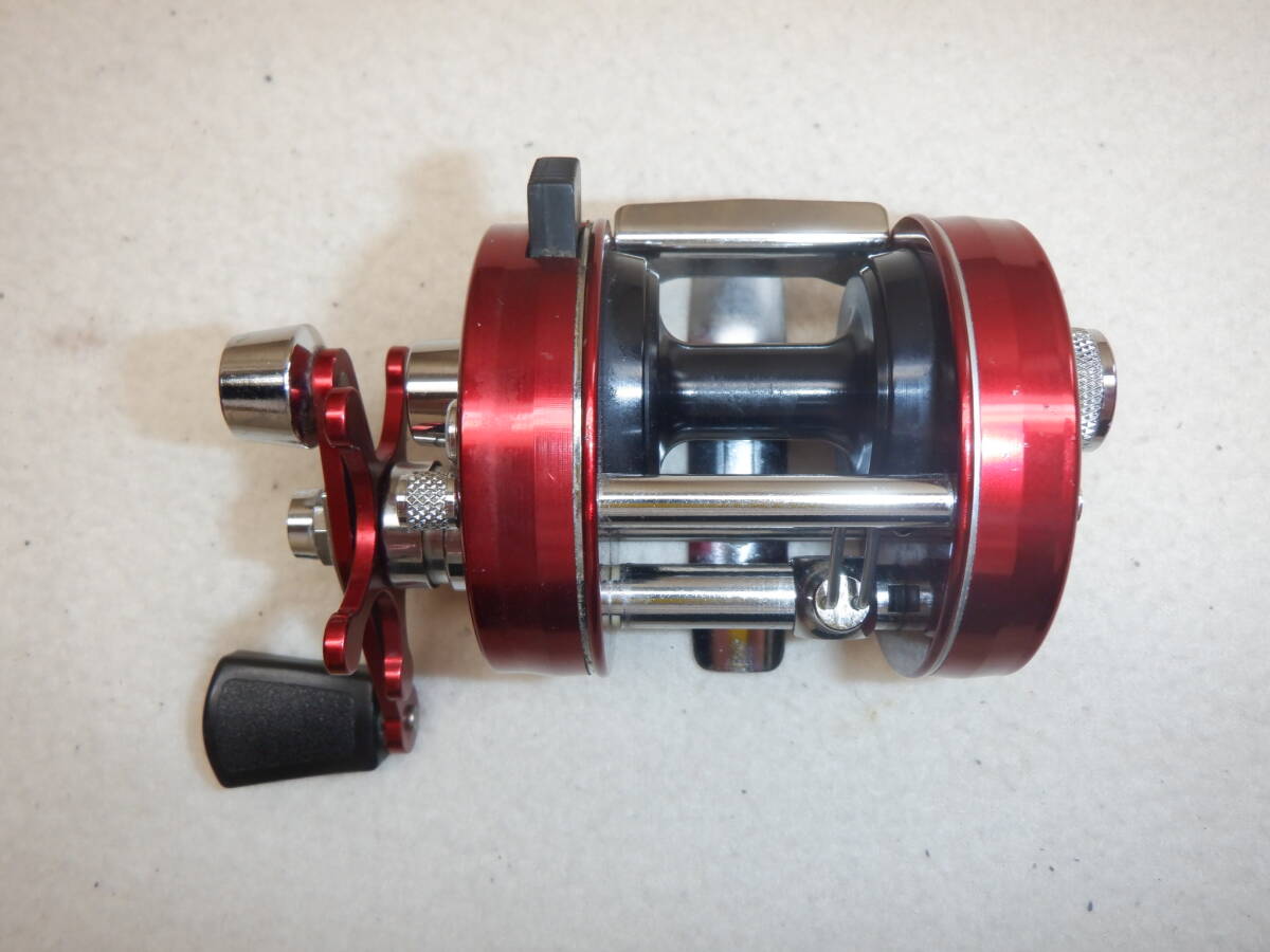 ABU Ambassadeur アブ アンバサダー ◇ 2500C レッド 赤 RED ABU Ambassadeur アブ アンバサダー ◇ 2500C レッド 赤 RED