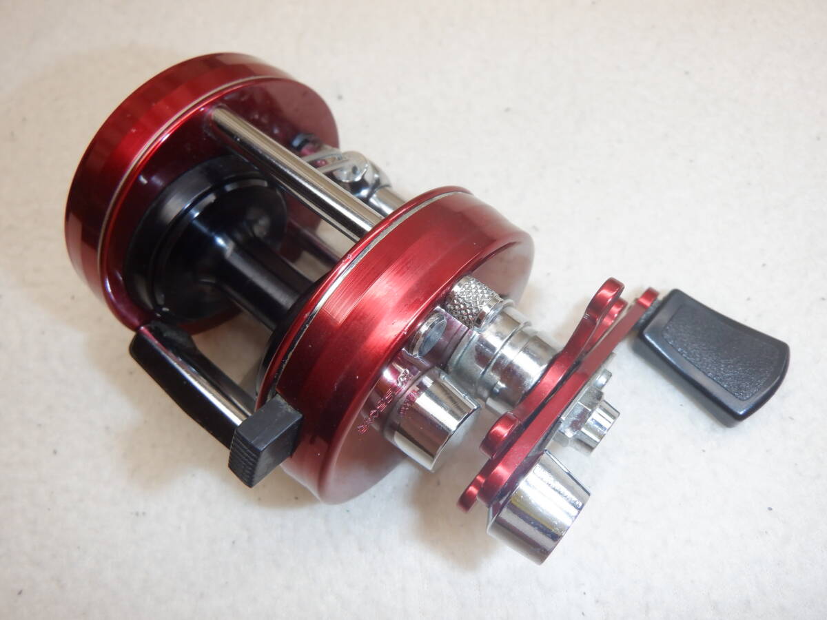ABU Ambassadeur アブ アンバサダー ◇ 2500C レッド 赤 RED ABU Ambassadeur アブ アンバサダー ◇ 2500C レッド 赤 RED