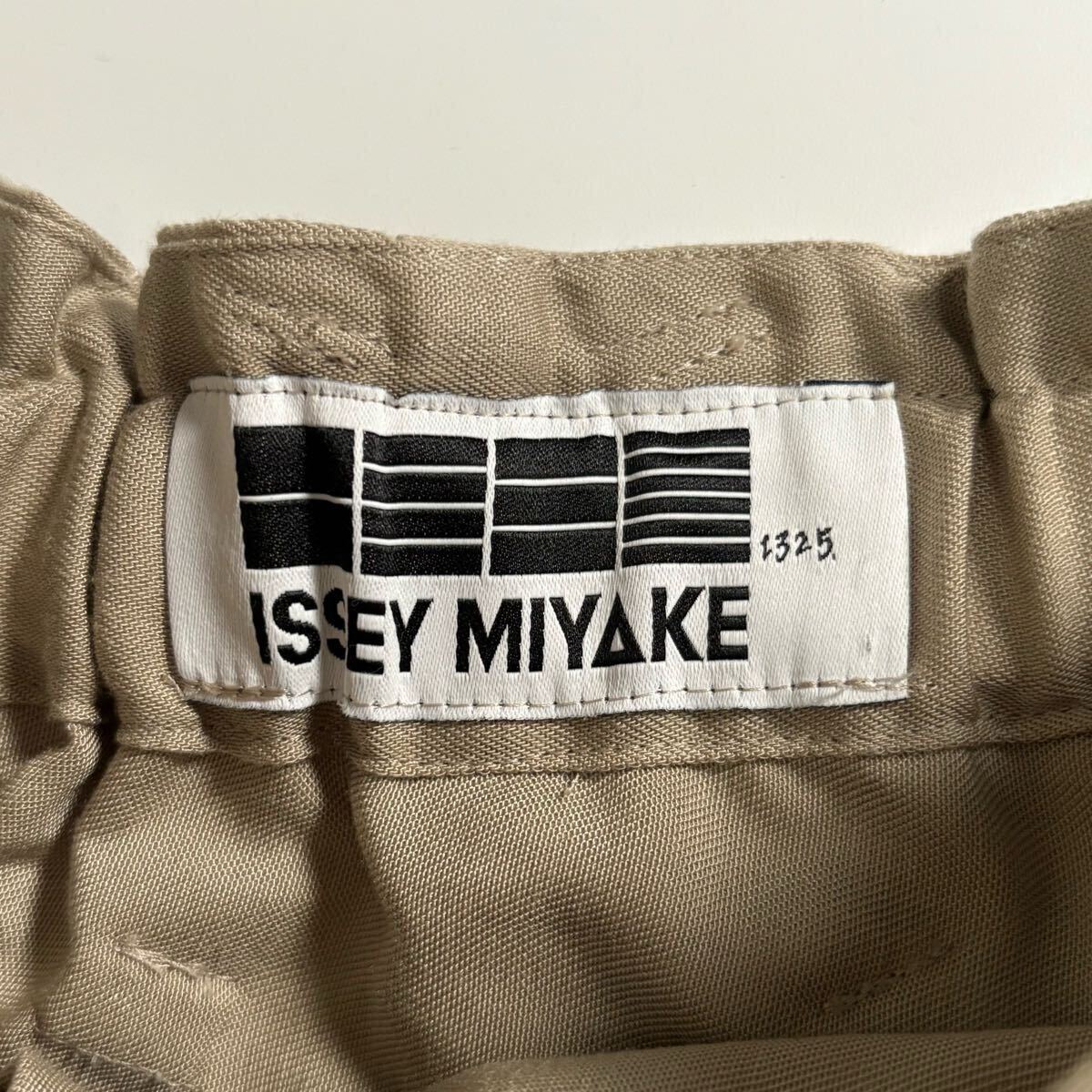 ISSEY MIYAKE 132 5 イッセイミヤケ ラップサルエルパンツ ISSEY MIYAKE 132 5 イッセイミヤケ ラップサルエルパンツ