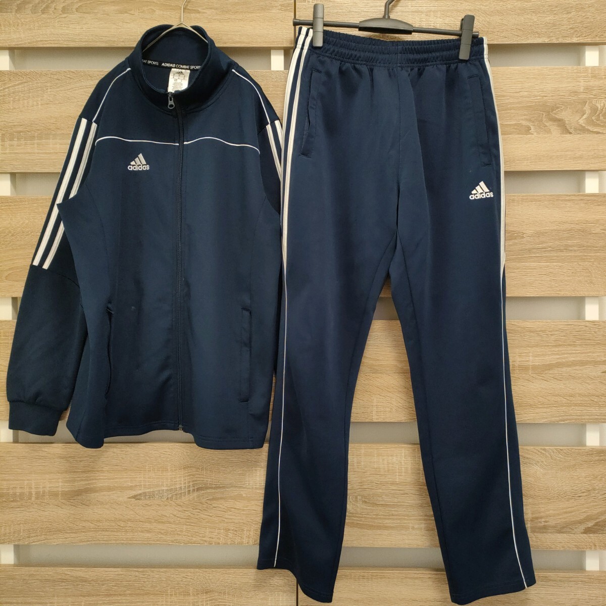 adidas(アディダス)セットアップジャージ Oサイズ ネイビー 美 adidas(アディダス)セットアップジャージ Oサイズ ネイビー 美