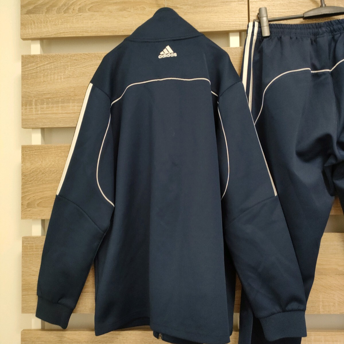 adidas(アディダス)セットアップジャージ Oサイズ ネイビー 美 adidas(アディダス)セットアップジャージ Oサイズ ネイビー 美