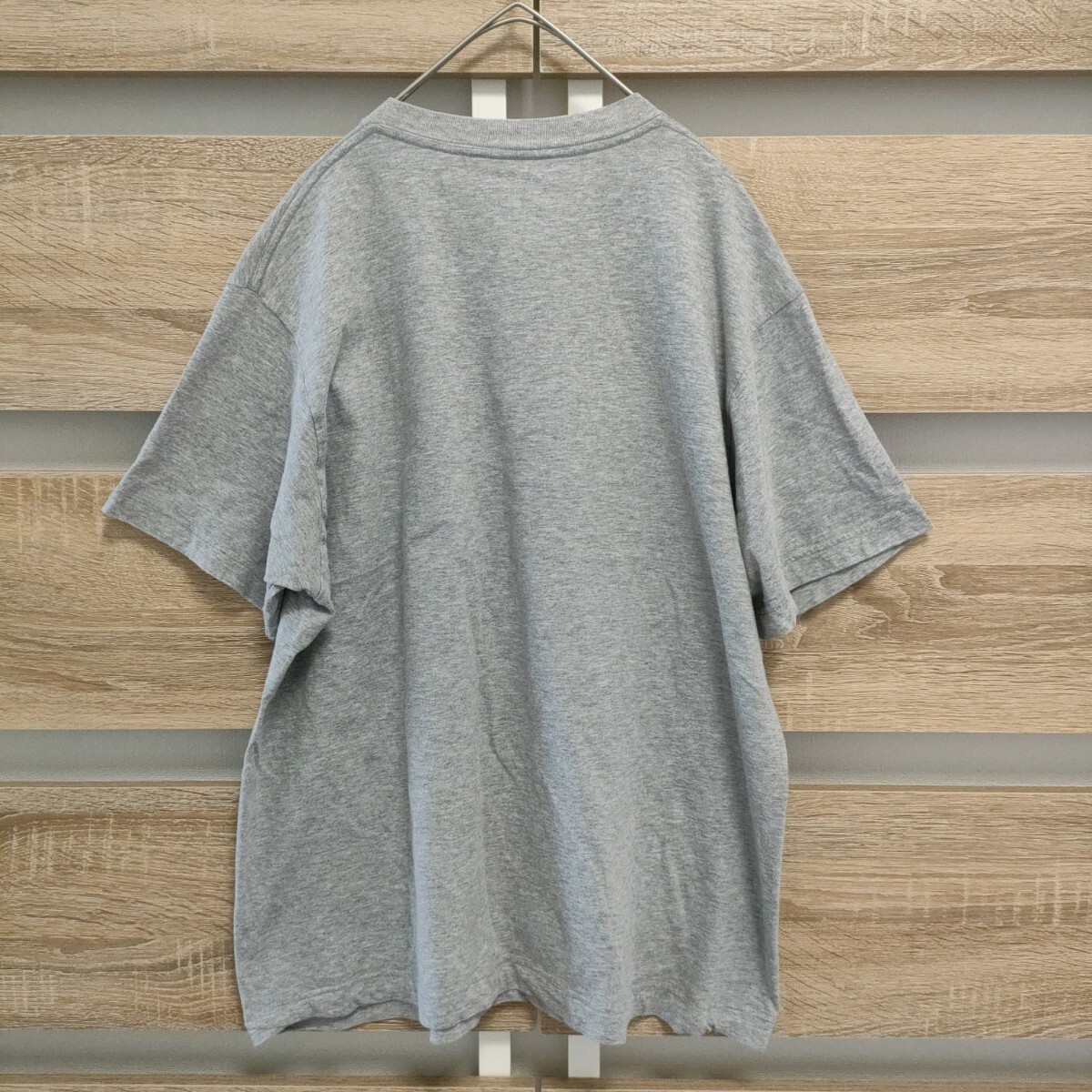 BURBERRY LONDON(バーバリー)VネックTシャツ Lサイズ グレー BURBERRY LONDON(バーバリー)VネックTシャツ Lサイズ グレー