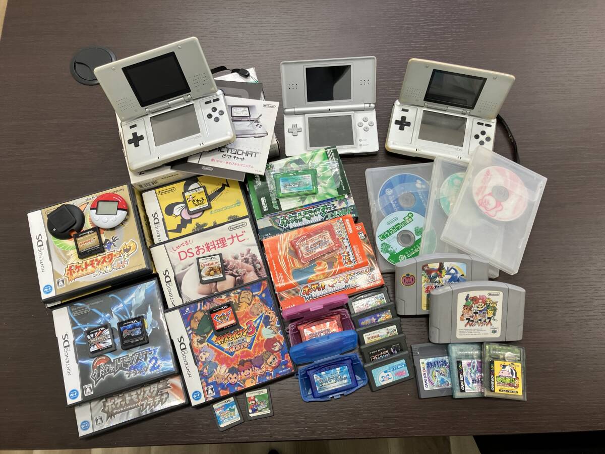 164A 任天堂 ゲーム機本体/ NintendoDS×2/Lite×1/カセットお 164A 任天堂 ゲーム機本体/ NintendoDS×2/Lite×1/カセットお