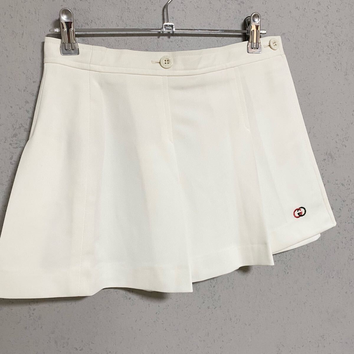 GUCCI グッチ オールドグッチ 未使用品 スカート 40サイズ 白 GUCCI グッチ オールドグッチ 未使用品 スカート 40サイズ 白