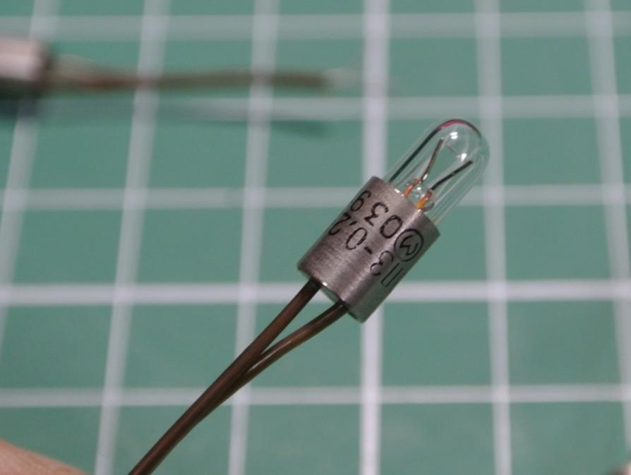 10個 ロシア軍用 ムギ球 3V 0.25A 金屬モールド 高信頼 宇宙構(gòu)想仕様