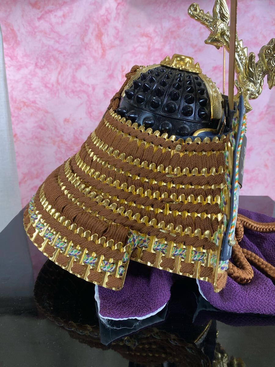 鎧師 龍玉作 正絹威兜 吹返金具 純金打込京都象嵌金具 五月人形 鎧師 龍玉作 正絹威兜 吹返金具 純金打込京都象嵌金具 五月人形