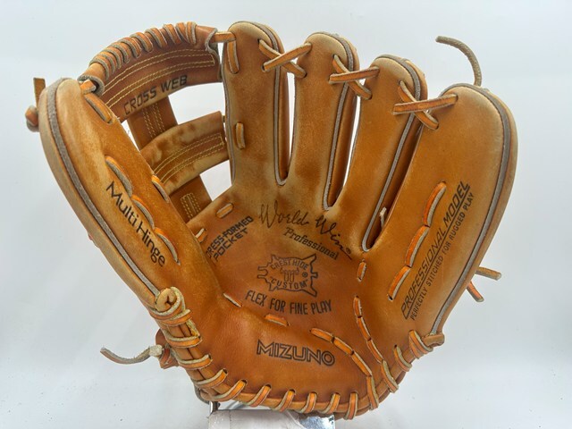 ミズノ 硬式内野手用グローブ ワールドウィン 赤カップマーク ミズノ 硬式内野手用グローブ ワールドウィン 赤カップマーク
