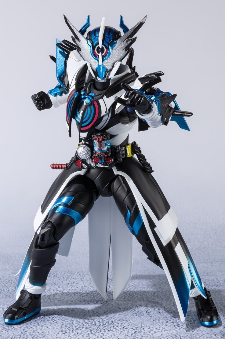 魂ウェブ商店限定S.H.Figuarts仮面ライダークローズエボル(仮面 魂ウェブ商店限定S.H.Figuarts仮面ライダークローズエボル(仮面
