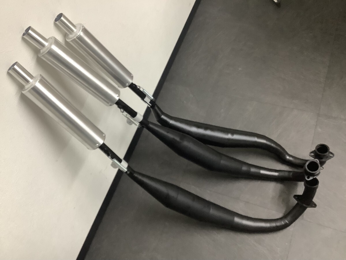 未使用品】KH250 250SS 350SS クロスチャンバーマフラー 黒 未使用品】KH250 250SS 350SS クロスチャンバーマフラー 黒
