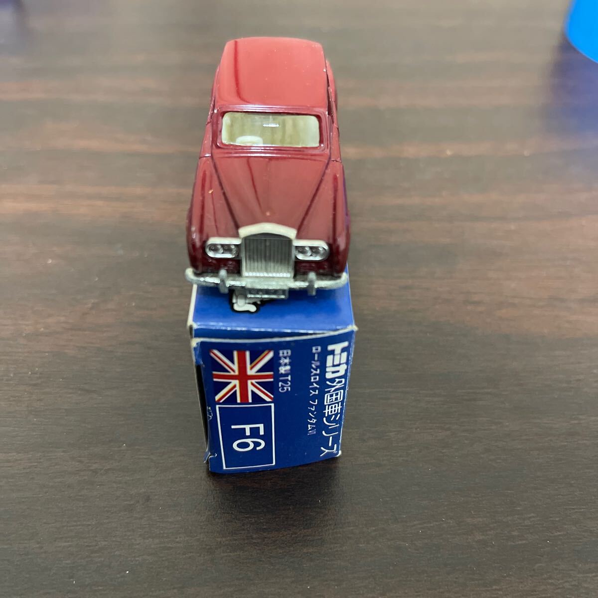 希少 箱付 トミカ Tomica 外国車 シリーズ ロールスロイス ファントム Ⅵ ROLLS ROYCE PHANTOM No. F6 当時物 絶版 青箱 現状品_画像2