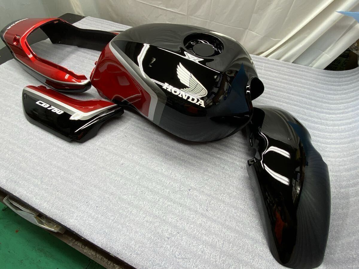 HONDA CB750純正外装セット(RC42)CBX2型黒赤カラー 塗装後未使用